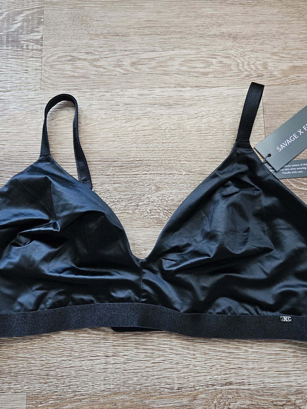 NWT!!! Savage X Fenty Black Satin Bralette Size 2X/18-20